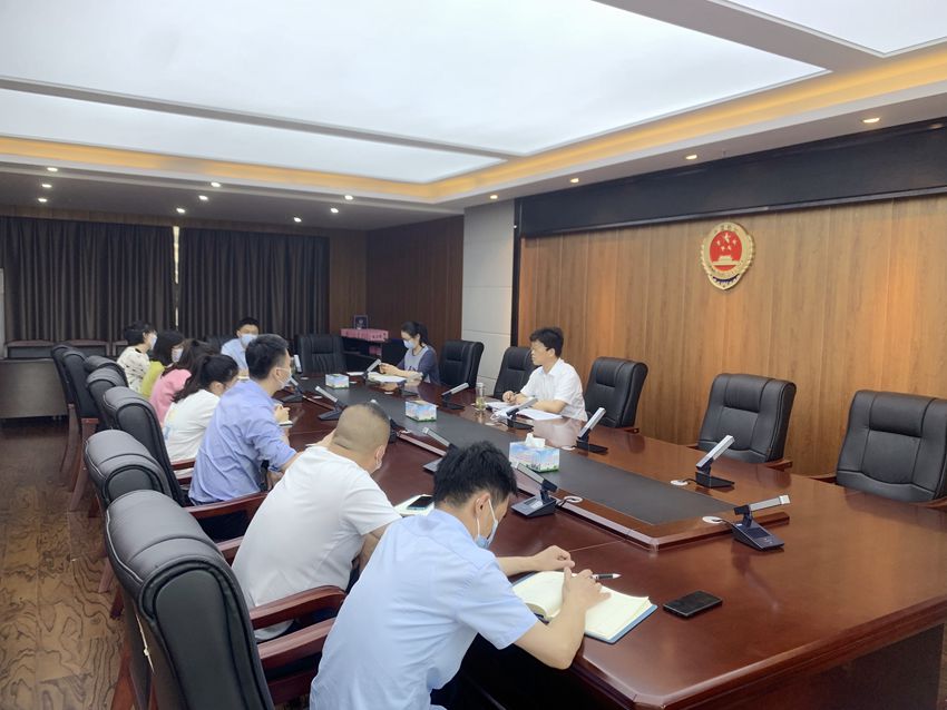 以政治说办案、讲工作 ——召开专项质效研讨会，推动降低诉前羁押率